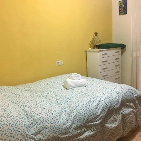Apartment Amplio Apartamento En Plaza Trinidad Granada