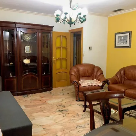 Amplio Apartamento En Plaza Trinidad Apartamento